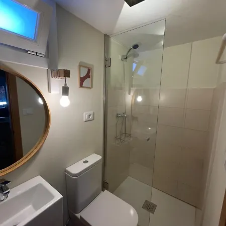 Casita Independiente Y Tres Con Piscina Ladeira Playa * Baiona