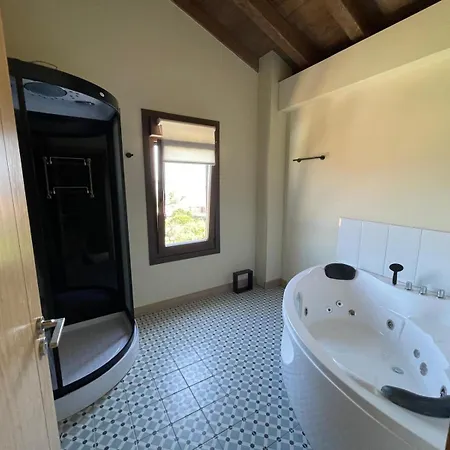 Ferienhaus Casita Independiente Y Tres Con Piscina Ladeira Playa Baiona