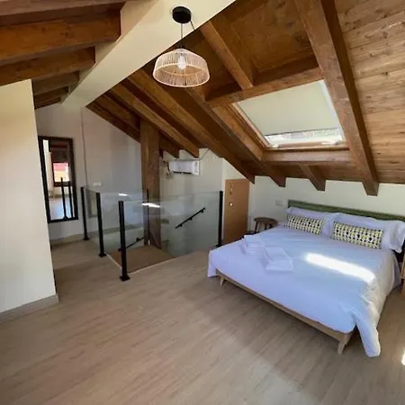 Casita Independiente Y Tres Con Piscina Ladeira Playa Holiday home Baiona