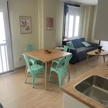 Holiday home Casita Independiente Y Tres Con Piscina Ladeira Playa Baiona